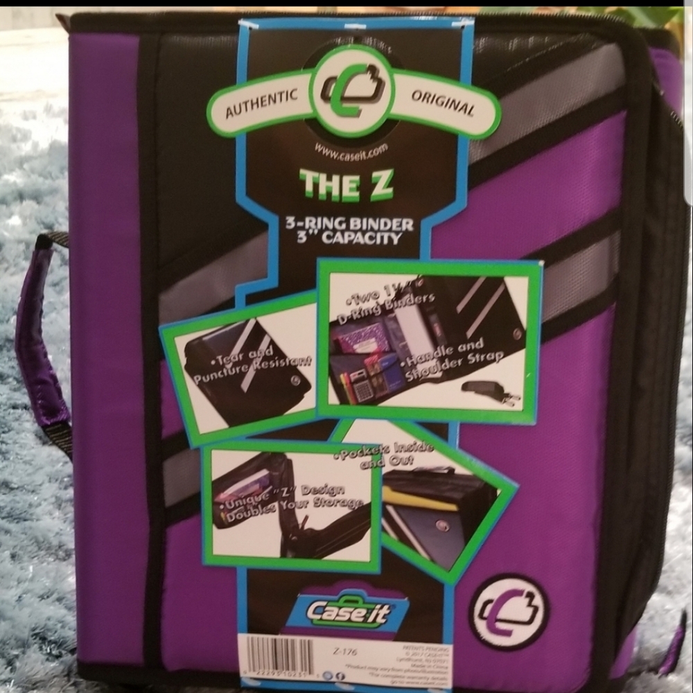 Case It - 3 Ring Binder (NEW) NWOT
